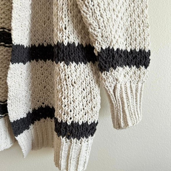 Size Small Rewind Hooded Open Front Sweater/Cardigan - Picture 5 of 8